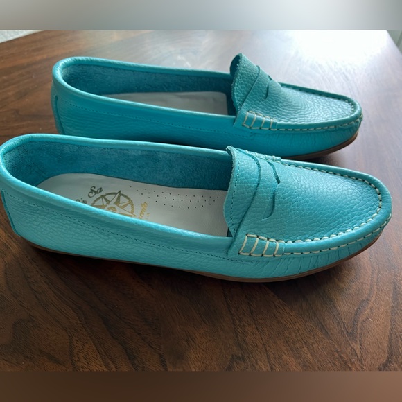 *BN* Women’s Leather Loafers - Picture 6 of 6